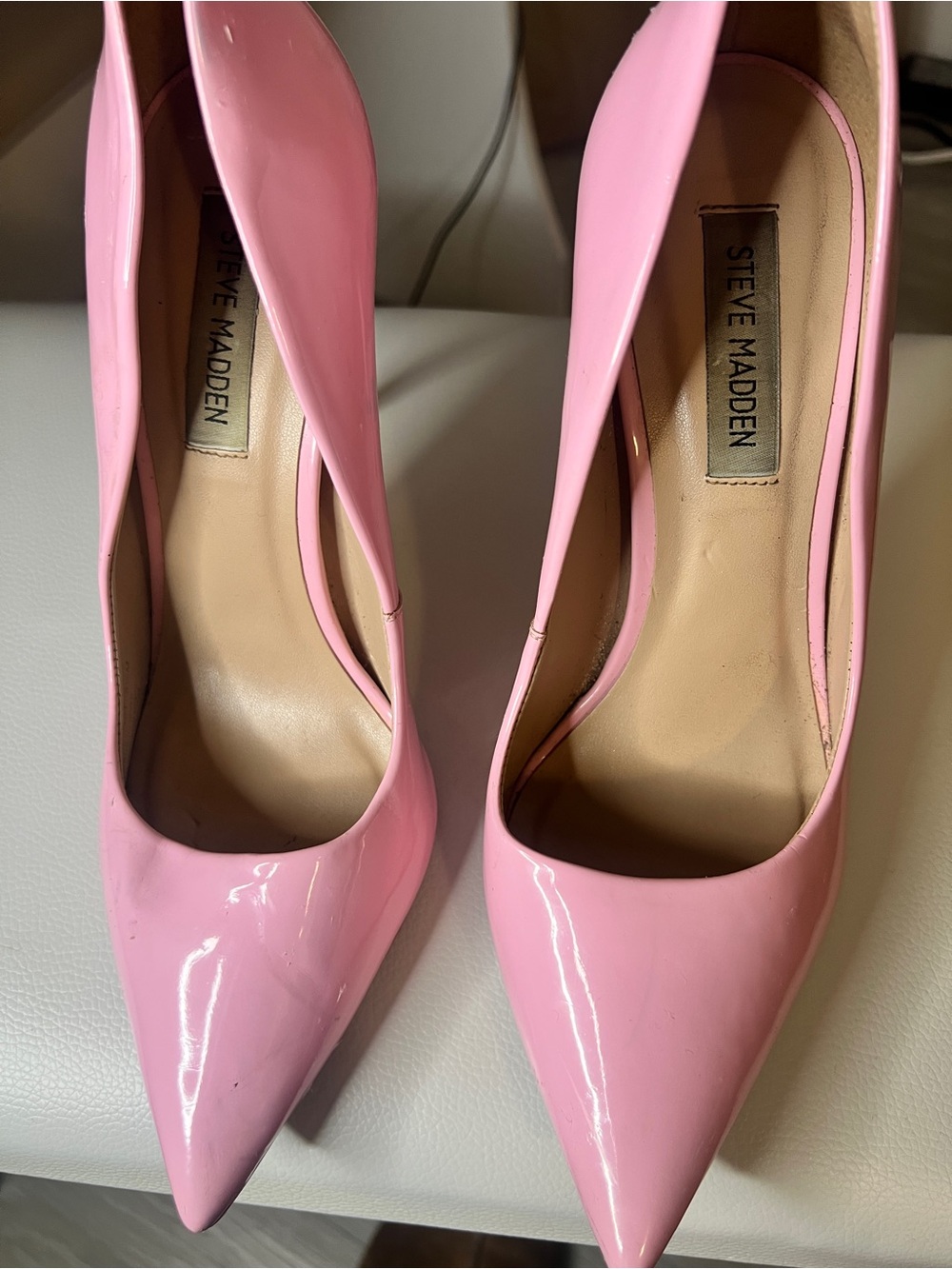 Steve Madden Pink Patent Pointed Pumps
